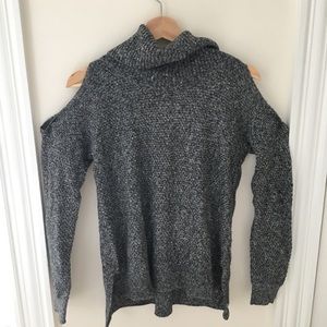 Hollister turtle neck sweater